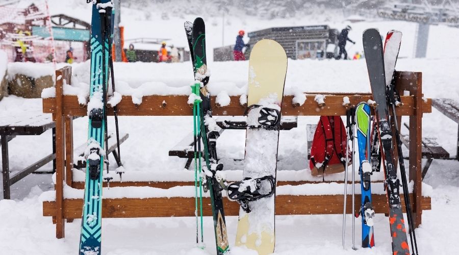 material para clases de esquí principiantes